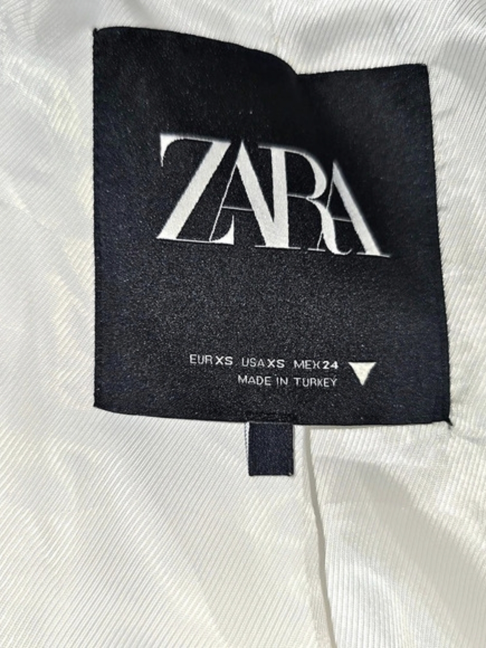 Zara Textured Cropped Blazer in White Size Medium Like New - Picture 4 of 6
